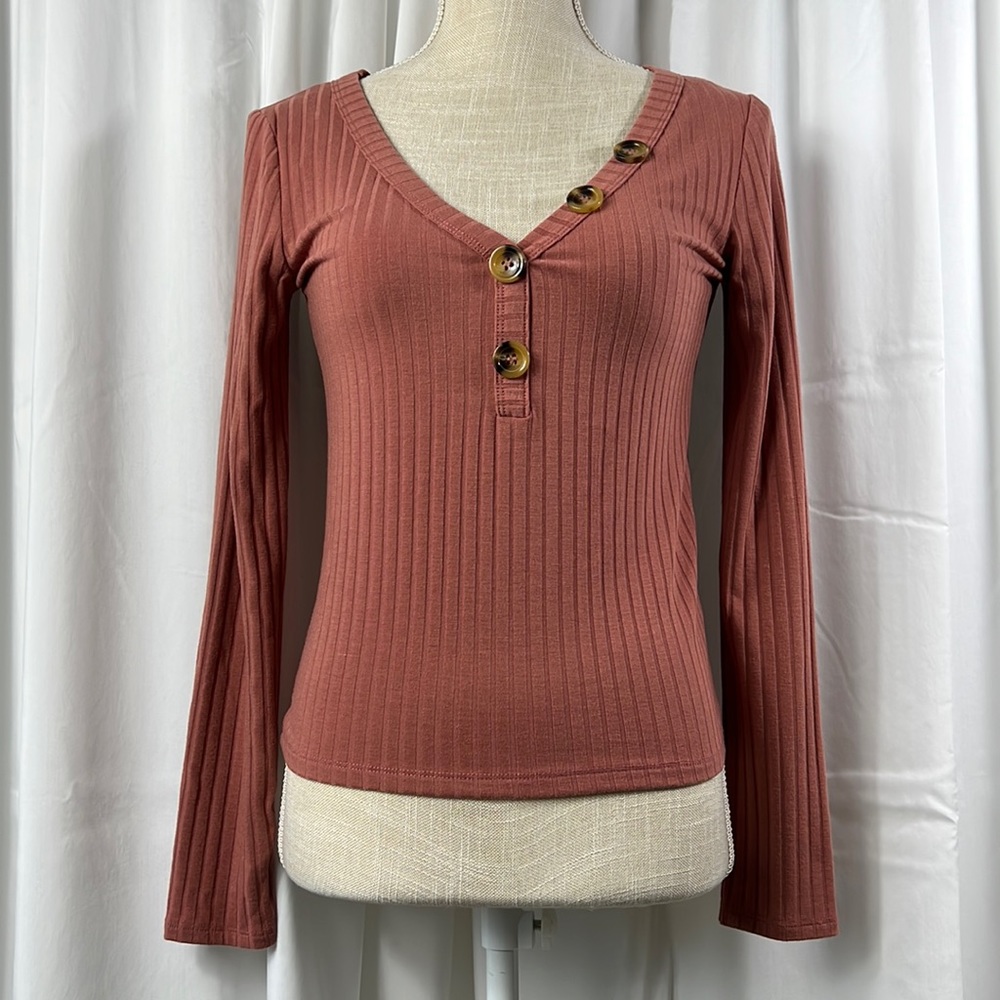 Poof Apparel M Rose Long Sleeve Crop Top